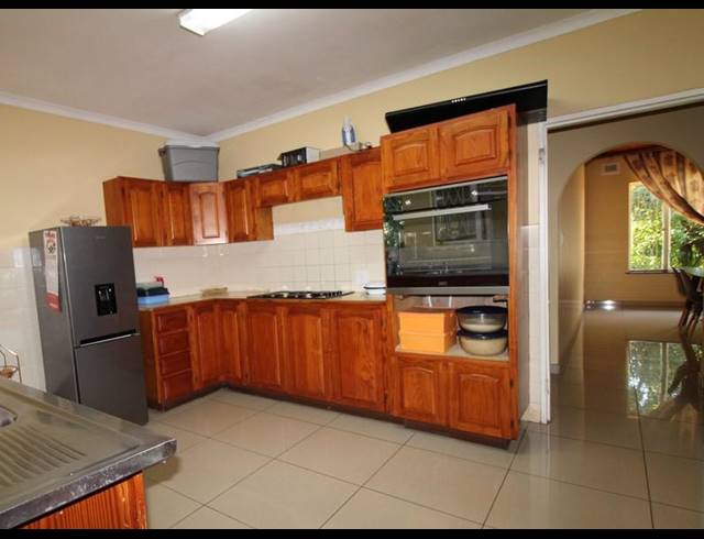 4 BEDROOM HOUSE SOLD IN BLACKRIDGE